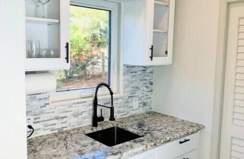 Cotton Valley Apartment | Cruzan Delight 1 Queen bed efficiency Cottage perfect for 2 lovebirds
