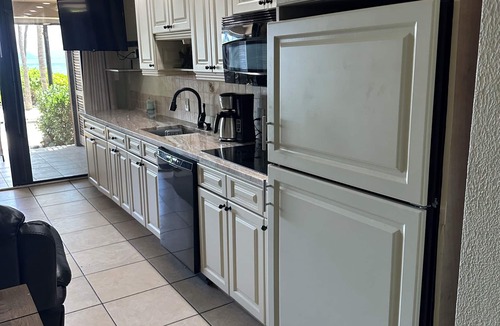 Cabes Point Condo | DIRECTLY ON SAPPHIRE BEACH 30 STEPS FROM CARIBBEAN SNORKELING 30 STEPS TO POOL