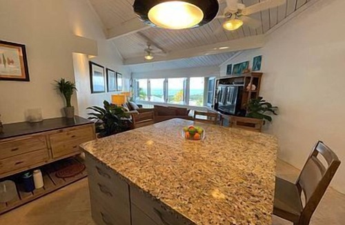 Slob Condo | Easy Breezy @ The Reef Condominiums