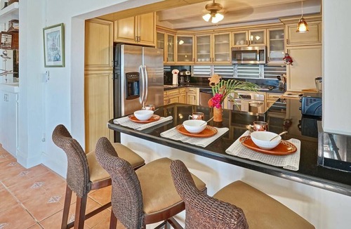 Nazareth Villa | Eclectic Villa w/Beach Access & pool, Ocean Views