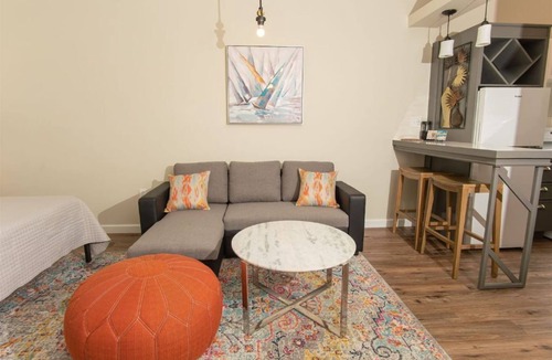 Estate Kings Quarter Apartment | Efficiency in historic downtown #4