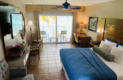 Charlotte Amalie West Resort | Emerald Beach Resort