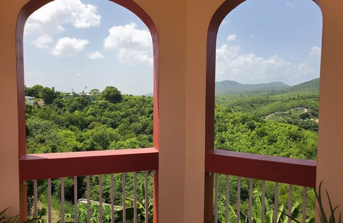 Estate Montpellier East Villa | Enjoy 4.5 Acres of Private Space: Pick fruit in Season: Sunbath: Swim: Relax