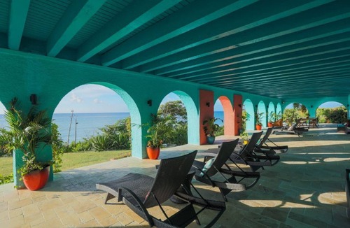 Estate Granard House | Eucalyptus Studio at Hummingbird Beach Hideaway