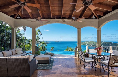 South Side House | Exclusive, 5-bedr Estate Sherpenjewel – w/Nature Preserve overlooking Magens Bay