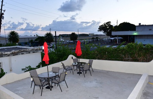 Charlotte Amalie West Apartment | Extra large apartment for family and friends 5 min from the beach airport.