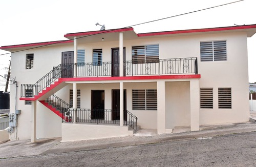 Charlotte Amalie West Apartment | Extra large apartment for family and friends 5 min from the air port