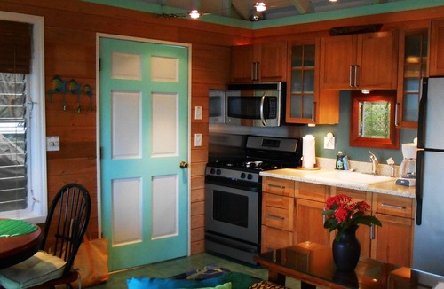 Johnson Bay House | Fair Winds Cottages - Great for 2-4 people