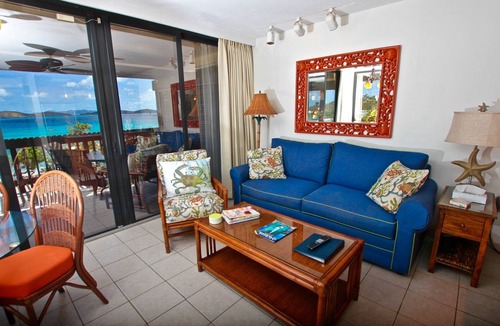 Red Hook Villa | Fall rates! Corner unit! B301