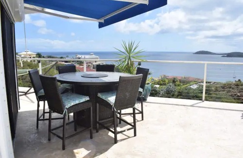 Estate Bakkero Villa | Frenchman's View Villa 2 BD/2.5 BA w/Pool