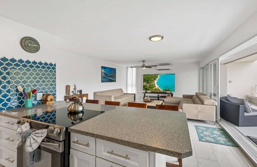 Rosendal Condo | Generator! 5 mins to Magens + 15 mins to STJ ferry