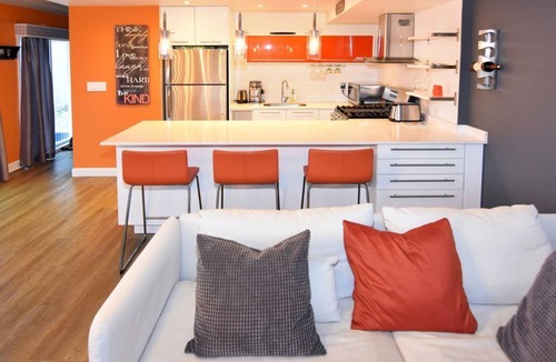 Red Hook Condo | Generator! Private Pool Villa - Sapphire Beach 5min walk & Washer/Dryer WiFi 6n