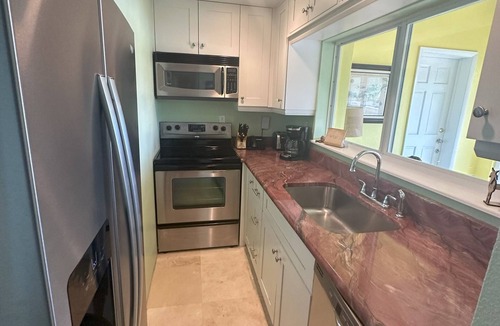 Estate Enighed Condo | Grande Bay LOVE CITY PENTHOUSE 2 bed/1 bath AMAZING VIEW! Beachfront Resort