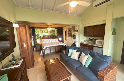 Estate Enighed Condo | Grande Bay LOVE CITY PENTHOUSE studio, Great Views, WIFI, Beachfront Resort