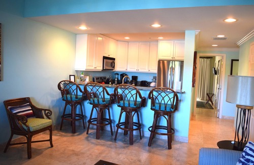 Estate Enighed Condo | Grande Bay SUNSWEPT Beachfront 1 BR, Great Views!