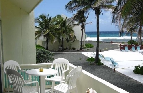 La Grande Princesse Condo | GREAT Mid Island Location, North Shore, Beachfront, close to EVERYTHING !