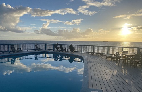 Bolongo Bay Condo | Great Summer Rates! 2/2 Condo W/Awesome Views - 2 Pools - walk to 2 Beaches!