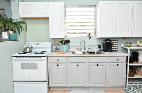 Estate Colquohoun Apartment | Hidden Gem- Charming Winter Escape to Island Life!