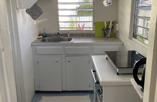 Estate Queens Quarter Cottage | Historic Downtown St. Thomas Cottage - Spice House