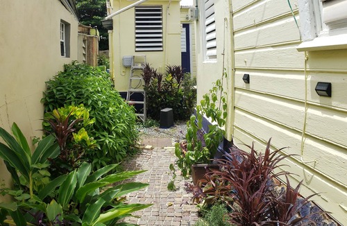 Estate Queens Quarter Cottage | Historic Downtown St. Thomas Cottage - Spice House