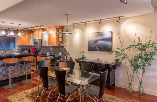 Nazareth Condo | Holiday Specials are here!