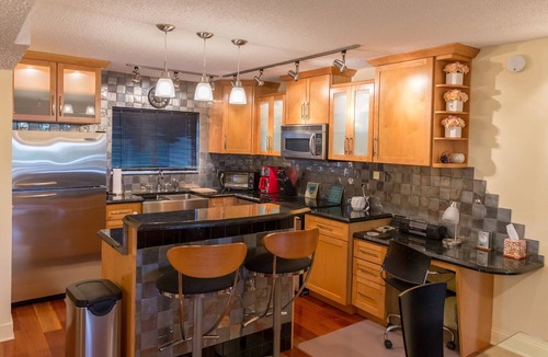 Nazareth Condo | Holiday Specials are here!