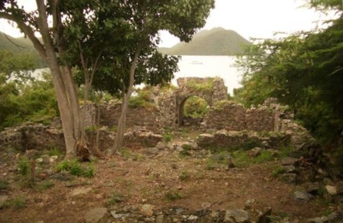 Lower Carolina House | Honeymoon Backpacker Cottage - St. John Virgin Islands