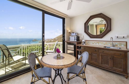 Fish Bay Apartment | Honeymoon/Romantic Private Suite with Ocean View & Pool; Over 150 5 Star Reviews