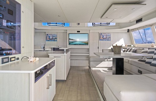 Estate Kings Quarter Boat Rental | Huge 80% discounts for last minute deals in April