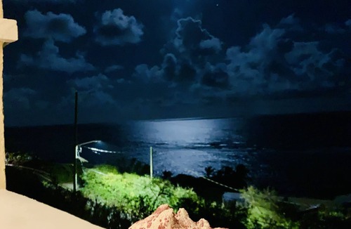 Estate Turner Hole House | Incredible Views From Every Room - 3 Bedrooms and 3 Bathrooms