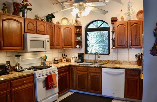 Upper Carolina House | Island Breeze: 10% Discount for August Solar & Batt AC Hot Tub