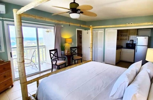Estate Contant House | Island View Guest House # 14
