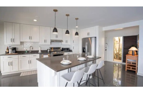Rosendal Condo | Island View Retreat - Oceanside!