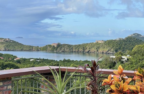 Fish Bay House | JJ's Getaway - Pool, Full AC, Sunset views, King Beds