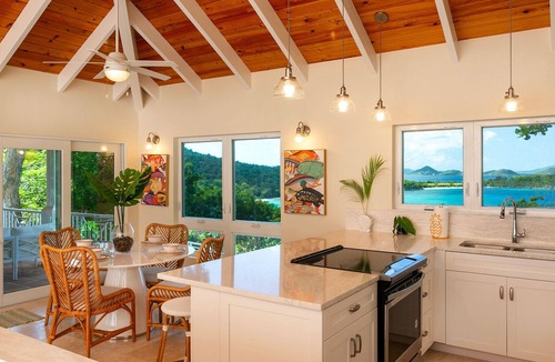 Estate Hawksnest Villa | Kallaloo: Walk to Gibney Beach!