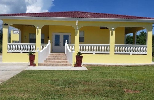 Frederiksted Southeast House | Krusty Konch
