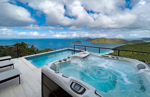 Estate Hammer Farm House | La Jolla Caribe: Newly rebuilt! Spectacular North Shore Views!
