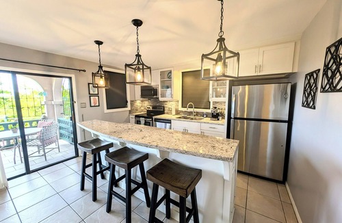 Estate Altona Condo | Lagoon Side Villa
