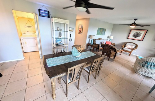 Estate Altona Condo | Lagoon Side Villa