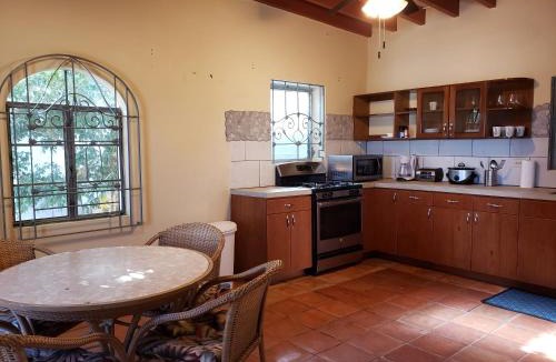 Estate Kings Quarter Apartment | Little Indigo Apartments