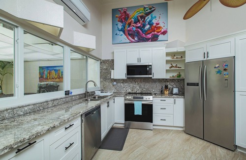 Teagues Bay Condo | Located on a Golf Course - Whole House Air Conditioning - Hilltop Pool - Tennis