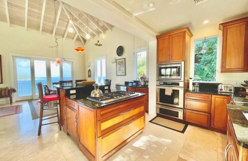 Estate Peterborg Villa | Love Always! New Listing! Oceanfront Villa/Amazing Views. Sleeps 8