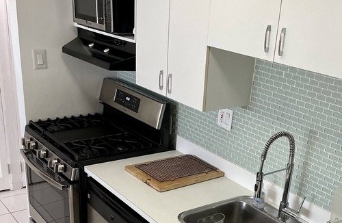 Red Hook Condo | Lovely, spacious upstairs condo at Crystal Cove, on Sapphire beach.