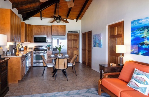 Estate Little Plantation Villa | Lunazul Cottage-2BR/2BA, Breathtaking view of BVIs and beyond, Solar/Starlink