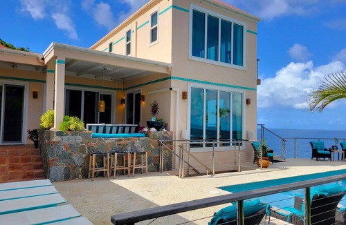 Peterborg Villa | Luxury 5 Bedroom Ensuite Ocean Front Villa with Pool with Stunning Views at Villa Sorriso