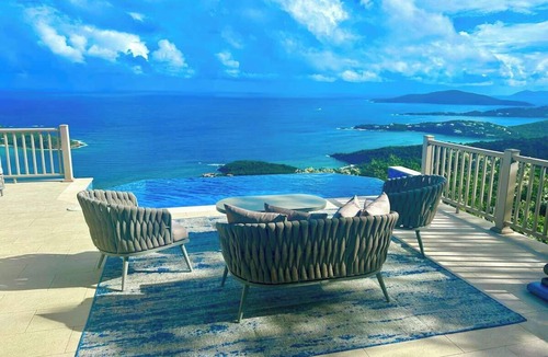 Estate Neltjeberg Villa | Luxury 5-bedroom villa with infinity edge pool