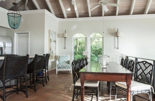 St. John Villa | Magical Mystic Ridge, 10 min to North Shore Beachs