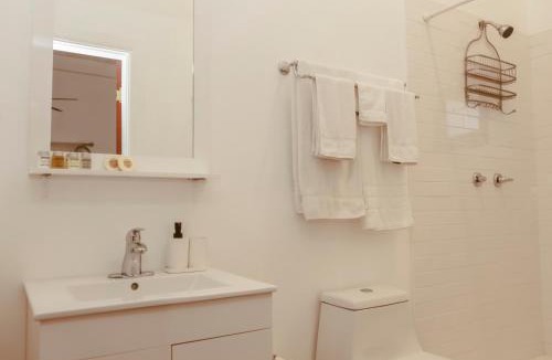 Christiansted Apartment | Maison Rouge - Room 2