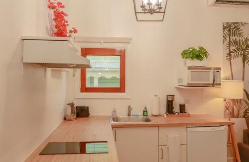 Christiansted Apartment | Maison Rouge - Room 2