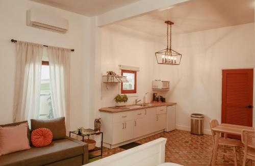 Christiansted Apartment | Maison Rouge - Room 3